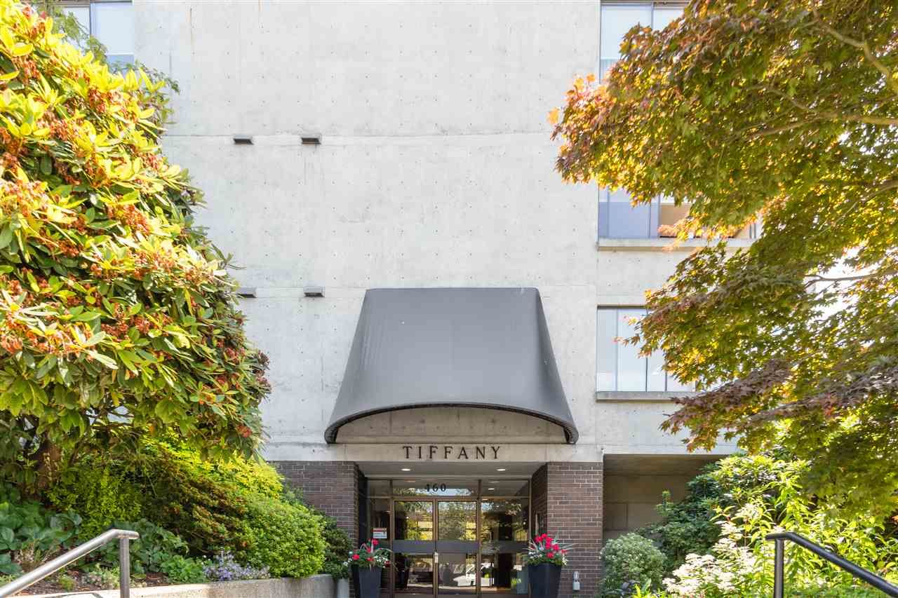 I have sold a property at 102 460 14TH ST in West Vancouver
